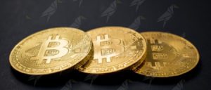 Bitcoin sfonda i 10mila dollari. Come investire in criptomonete? item-thumbnail
