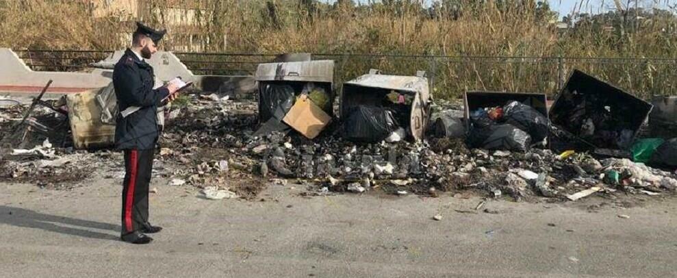 Brancaleone: sorpreso dai carabinieri a bruciare rifiuti. Denunciato piromane