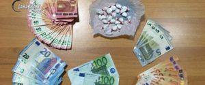 Sorpreso in auto con 22 dosi di cocaina: scatta l’arresto item-thumbnail
