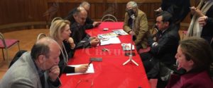 Assemblea dei Sindaci: “Tenda davanti al PS di Locri non svolge alcuna funzione”, ma è in buona compagnia item-thumbnail