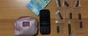 Le misure di quarantena non fermano i pusher: beccato a spacciare droga nei pressi di un oratorio item-thumbnail
