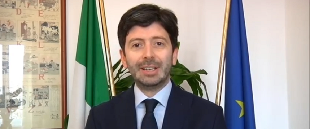 Covid, il ministro Speranza firma l’ordinanza: da lunedì la Calabria sarà in zona Gialla