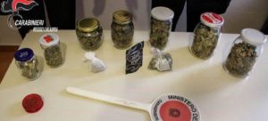 Controlli antidroga nella Piana di Gioia Tauro: 2 arresti, oltre 2 kg di cocaina e 200 gr di marijuana sequestrati item-thumbnail