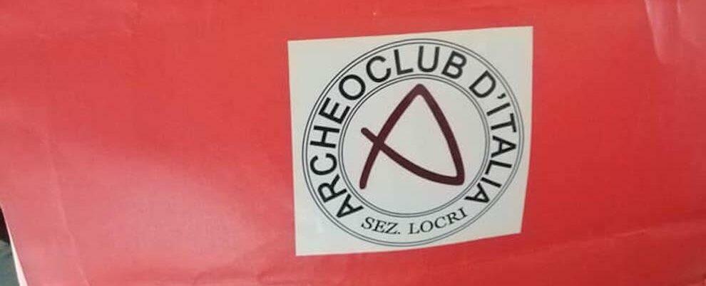 L’Archeoclub di Locri omaggia la città con una donazione di mascherine artigianali