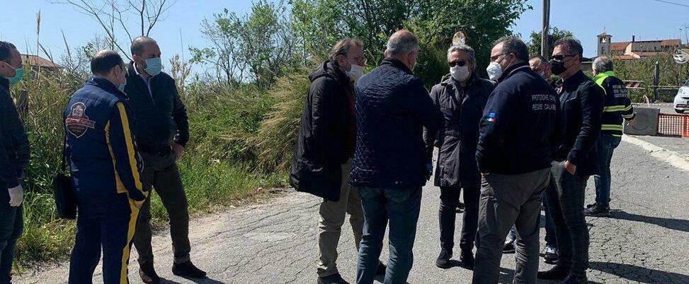 Frana tratto di strada in provincia di Vibo a causa delle piogge dei giorni scorsi