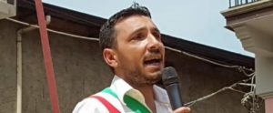 Conia sará a Riace a fianco di Lucano item-thumbnail