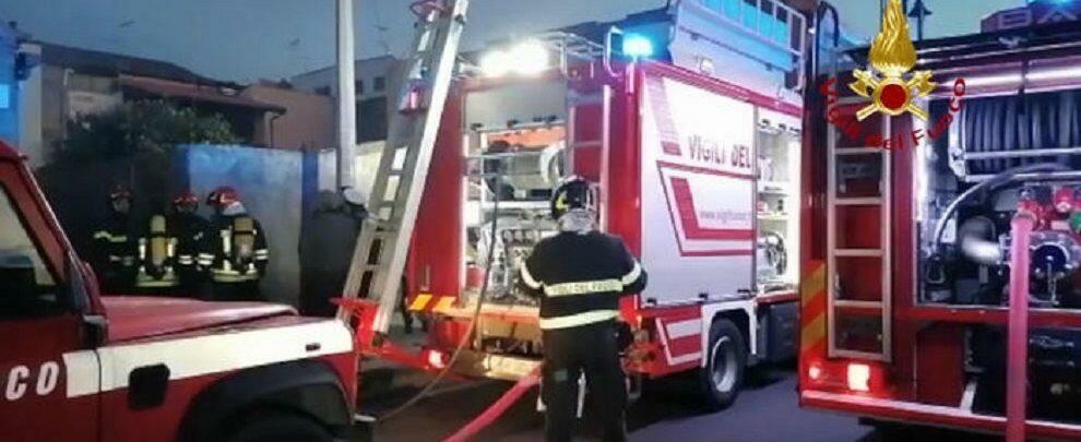 Scoppia incendio in casa, muore ex docente dell’Unical