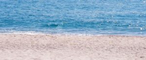 A Roccella proibito andare in spiaggia dopo le 8 di sera item-thumbnail
