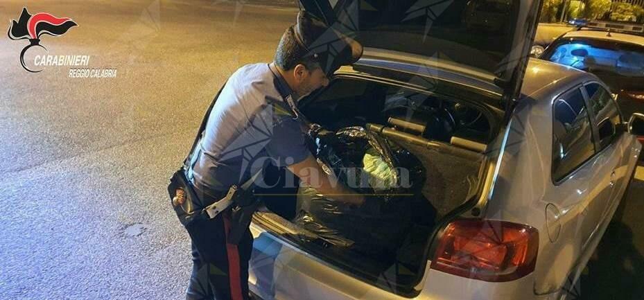 Ardore: sorpreso in auto con 10 kg di marijuana