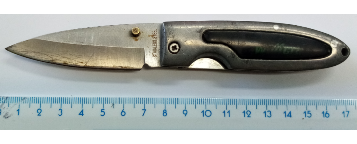 Sorpreso Con Un Coltello A Serramanico Scatta La Denuncia Per Un 