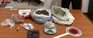 Spaccio di droga all’interno della Tendopoli di San Ferdinando, una persona arrestata item-thumbnail
