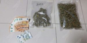 In auto con 300 grammi di marijuana, arrestato item-thumbnail