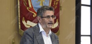 Il consigliere regionale Raffaele Sainato lascia la carica di vicesindaco ed assessore all’ambiente del comune di Locri item-thumbnail