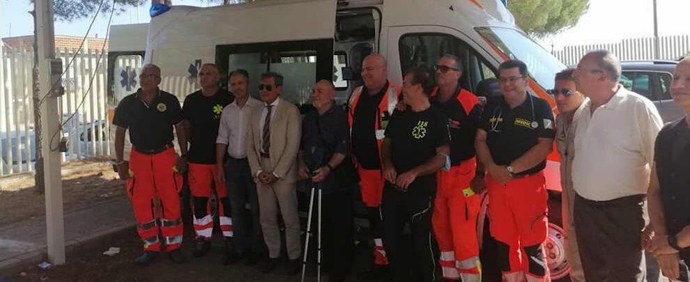 Novantenne di Africo dona ambulanza all’ospedale della Locride. Il sindaco Calabrese lo ringrazia pubblicamente