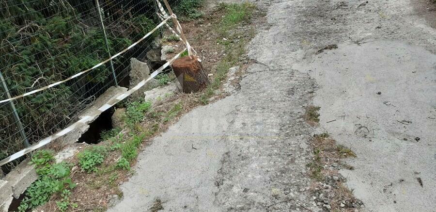 Segnalazione da Ursini di Caulonia: “Strada pericolosa”