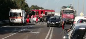 Basta vittime S.S. 106: “Ancora un incidente stradale. Intervenuto l’elisoccorso” item-thumbnail