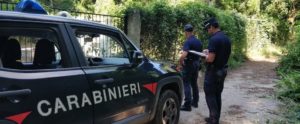 Fingono di essere operatori sanitari e rapinano due anziani, arrestati item-thumbnail