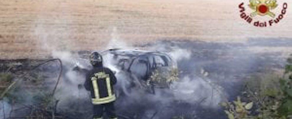 Gravissimo incidente stradale all’alba, due morti ed un ferito