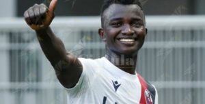 Arriva col barcone e finisce a fare goal item-thumbnail