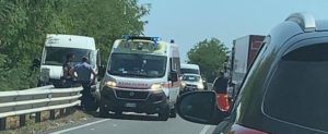 Ennesimo incidente stradale sulla S.S. 106 item-thumbnail