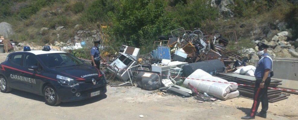 Sequestrata un’altra discarica abusiva nel reggino. Nell’area diversi quintali di rifiuti pericolosi