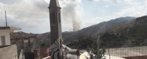 Incendio a Caulonia nei pressi del ponte per la frazione Strano item-thumbnail