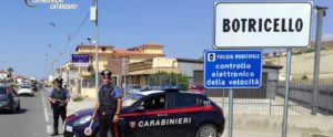 Atti sessuali con una 13enne adescata sui social in Calabria, in manette un autotrasportatore item-thumbnail