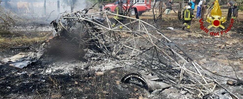 Tragedia nei cieli della Calabria, precipita un aereo ultraleggero: due morti