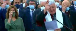 Il ponte di Genova inaugurato da un prete con un rito magico. Vergogna italica! item-thumbnail
