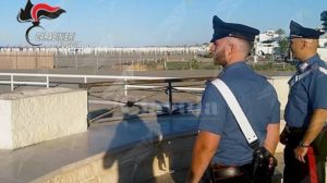 Sorpresi a rubare in spiaggia. Arrestati due 18enni item-thumbnail