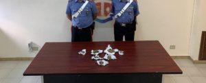 Beccati in auto con 113 grammi di marijuana, due arresti a Roccella Jonica item-thumbnail