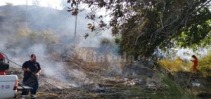 Doppio incendio a Caulonia superiore, sul posto la protezione civile item-thumbnail