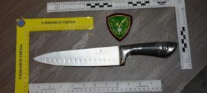 Reggio: Brandisce un coltello in aeroporto, arrestato item-thumbnail