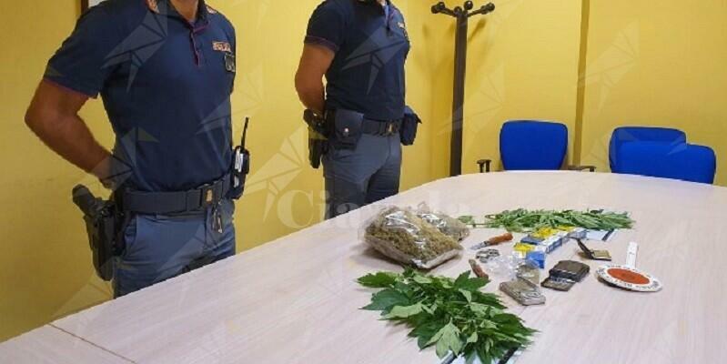 Sorpresi con mezzo kg di marijuana, arrestati
