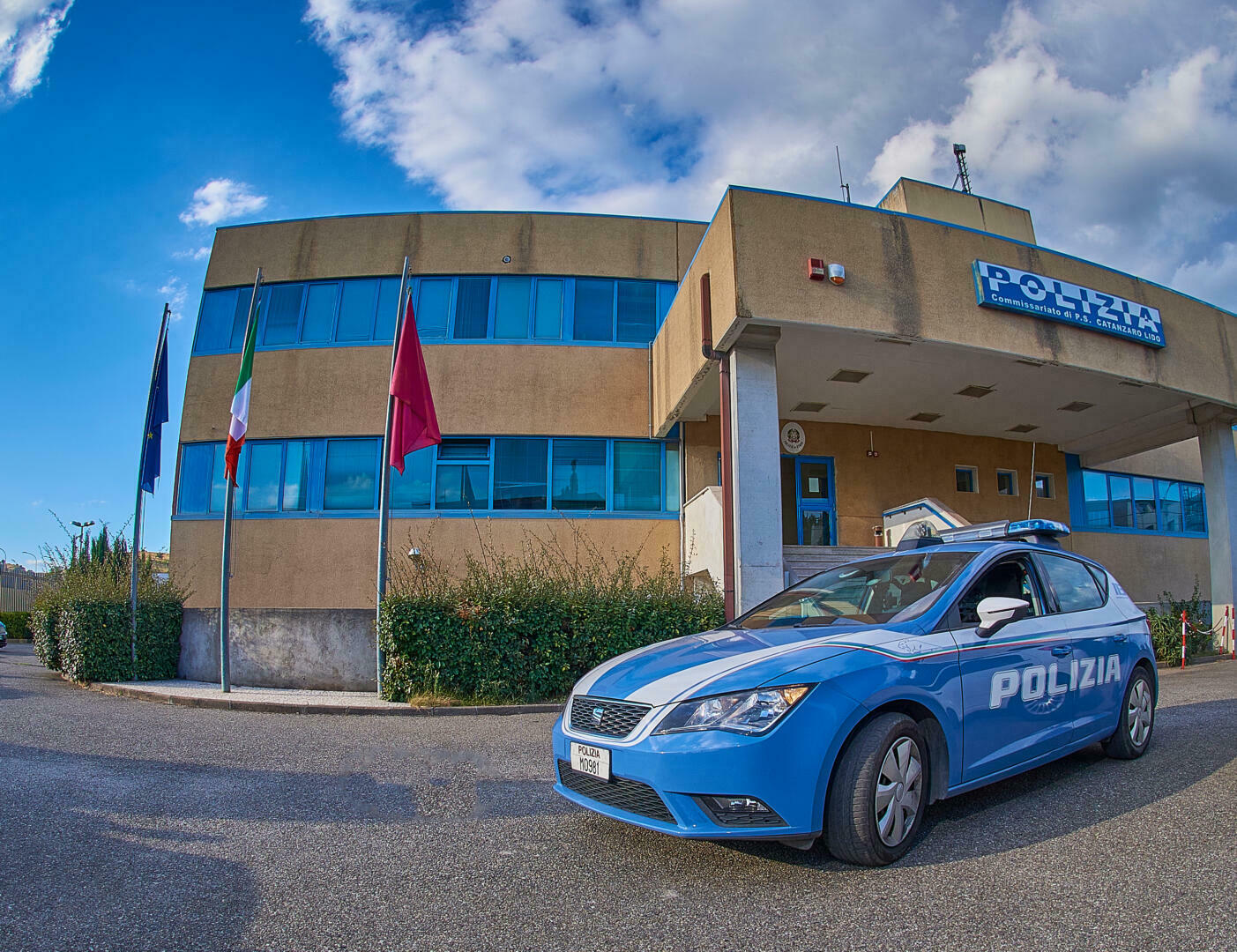 Arrestati due giovani per spaccio di cocaina a Catanzaro Lido Arrestati due giovani per spaccio di cocaina a Catanzaro Lido