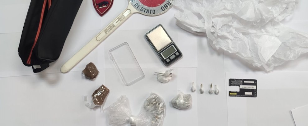 Sorpreso in casa con cocaina ed eroina, un arresto in Calabria