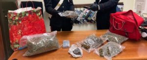 Spaccio droga a pochi passi dalla caserma dei carabinieri di Melito Porto Salvo, in manette due ventenni item-thumbnail