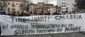 Il dramma dei 7 mila tirocinanti calabresi: Un diritto al lavoro costantemente negato item-thumbnail