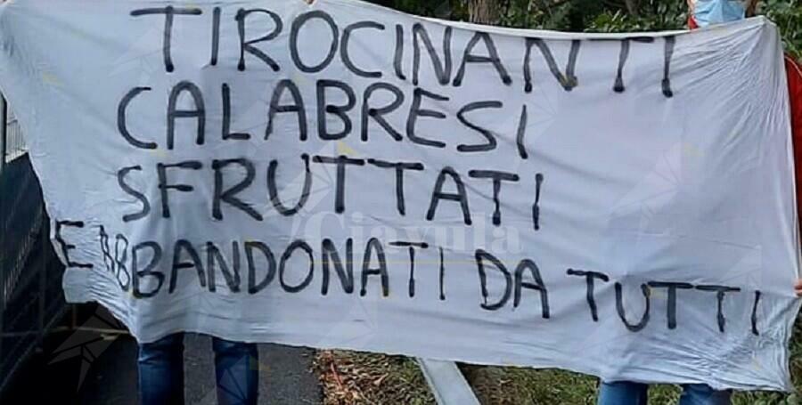 Tirocinanti calabresi: “Questa Giunta regionale di Centro-Destra ha fallito miseramente nel dare risposte concrete”