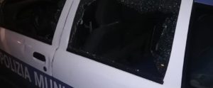 Cirò Marina: vandalizzate due auto della polizia municipale item-thumbnail