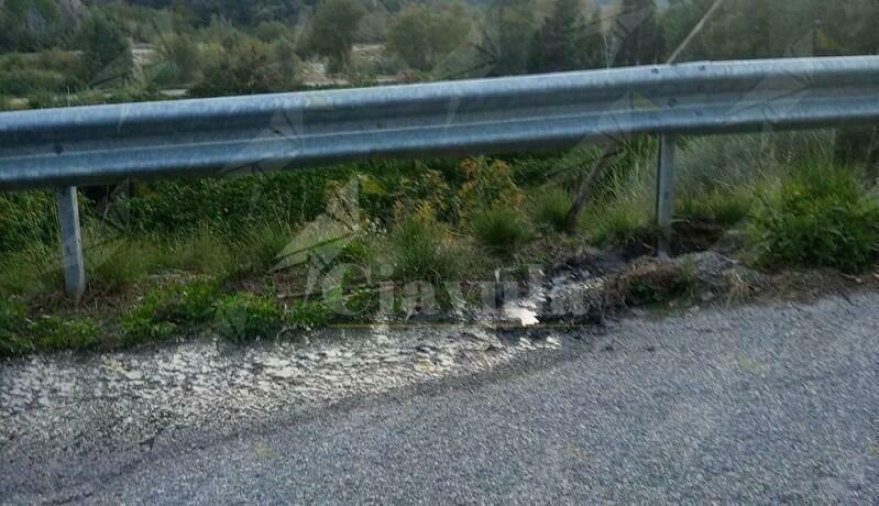 Fogna in strada ad Ursini di Caulonia