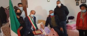 Camini in festa per i 100 anni di “nonna Elena” item-thumbnail