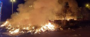 Calabria, in fiamme un’area di 800mq occupata da rifiuti item-thumbnail