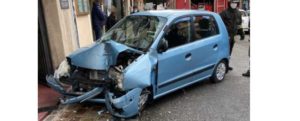 86enne calabrese sfonda con l’auto la vetrina di un negozio e perde la vita item-thumbnail