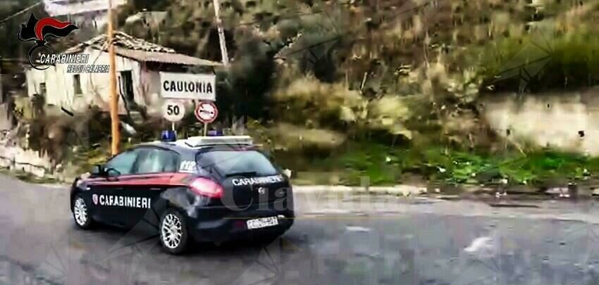 Furbetti del cartellino all’Inps di Caulonia. Risultavano al lavoro ma stavano a casa o andavano al bar. Sospesi 5 dipendenti