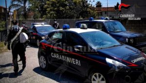 Buoni alimentari nella Locride, 135 denunce per false attestazioni. In molti vicini alle cosche item-thumbnail