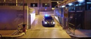 Truffa ai danni della regione: In manette una dipendente del tribunale e tre avvocati item-thumbnail