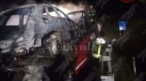 Bisarca in fiamme nei pressi dello svincolo per Pizzo Calabro item-thumbnail