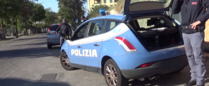 Tentato omicidio a Reggio Calabria: aggredisce la madre con un’asse di legno, scatta l’arresto item-thumbnail