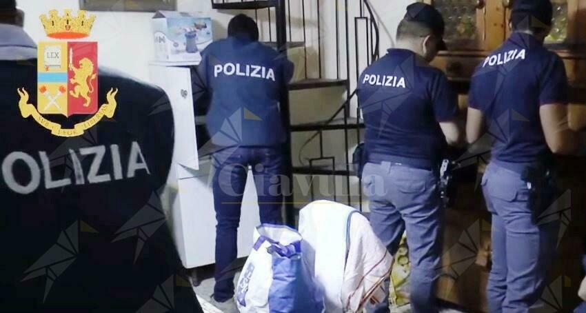 Detenzione illegale di arma da fuoco e possesso di droga. Un arresto in Calabria